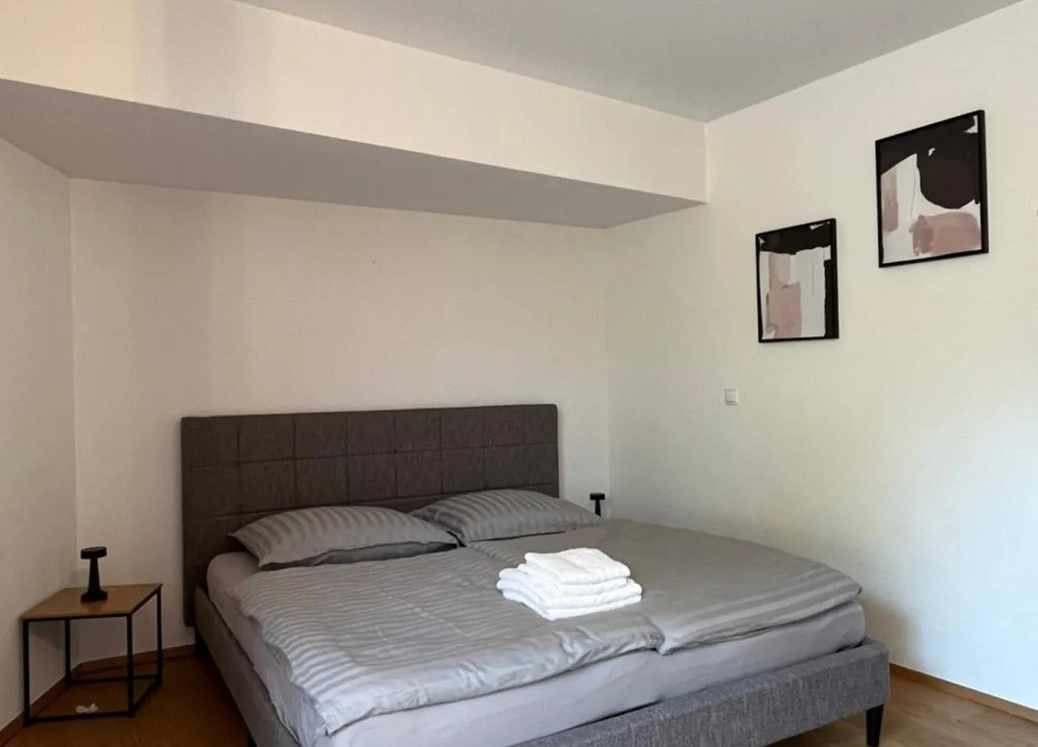 Apartment Roterd Residence, Central & Green, Parking Lot Vienna